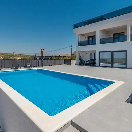 Katarina Villa Benkovac